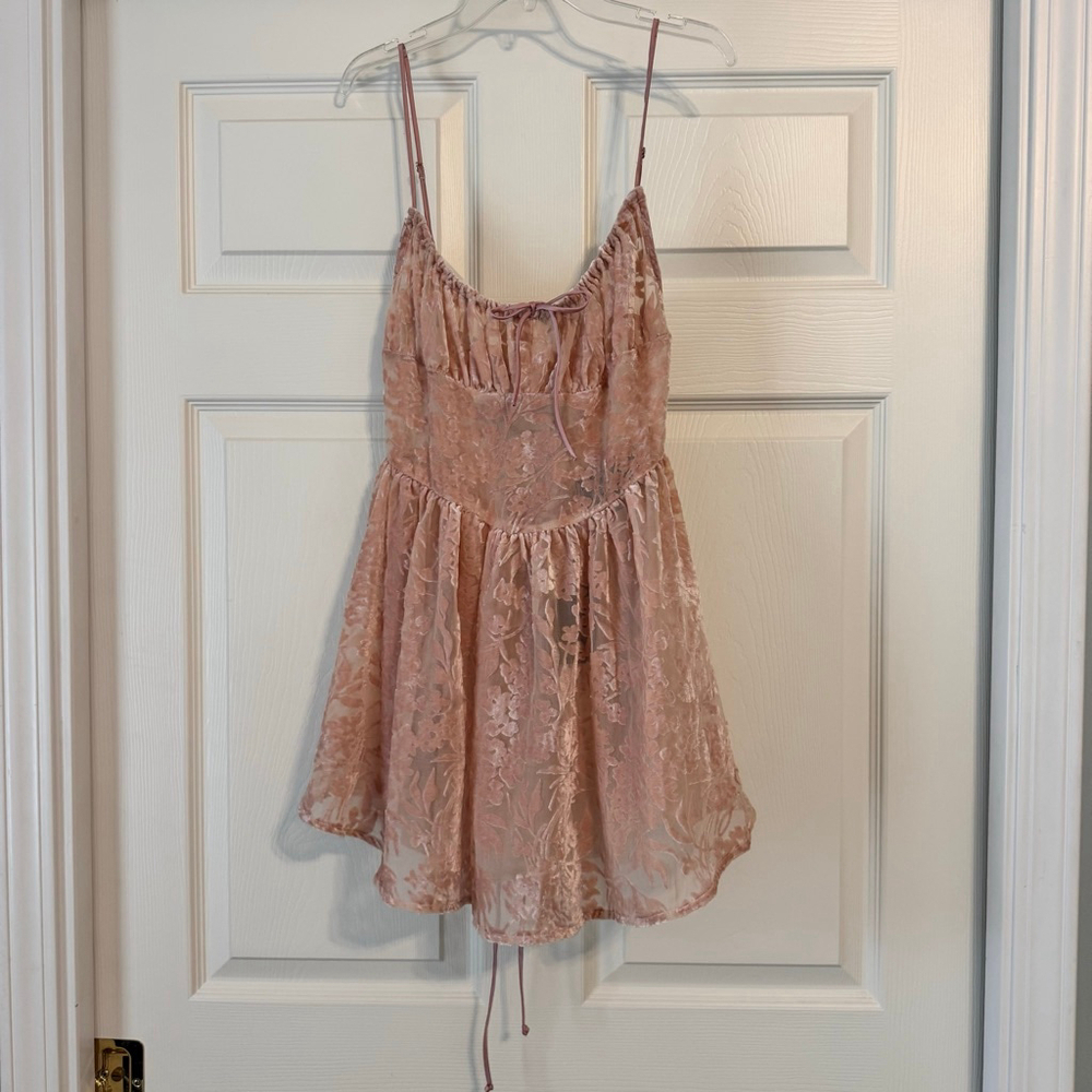 NWT Vanessa Mooney Pink Velvet Ballerina Mini Dress M - Picture 2 of 11
